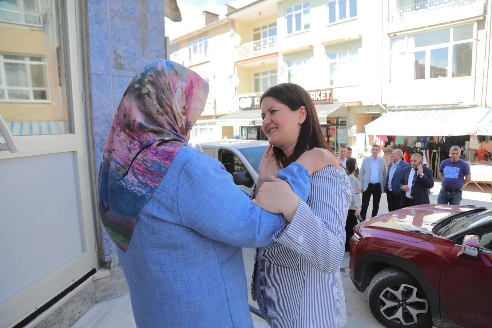 ANNELER GÜNÜ’NDE EDİRNE’NİN DÖRT BİR YANINDA VEFA VE DAYANIŞMA galeri görseli
